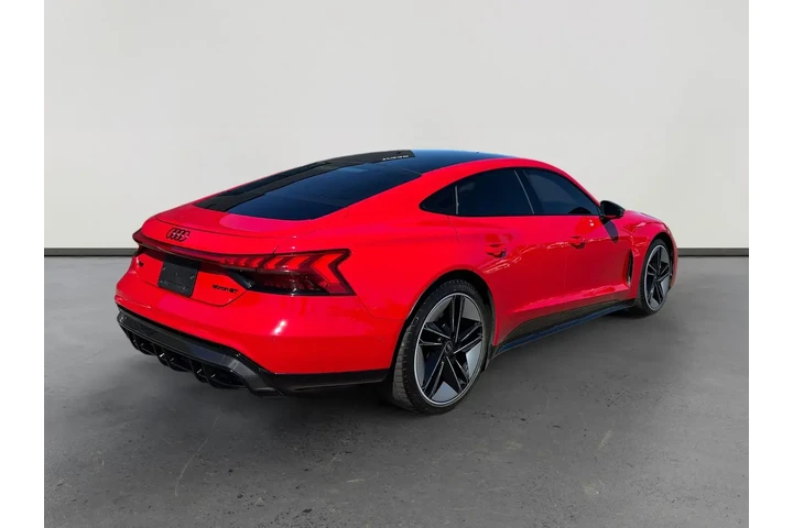 Audi RS e-tron GT 2022 AWD q image 5