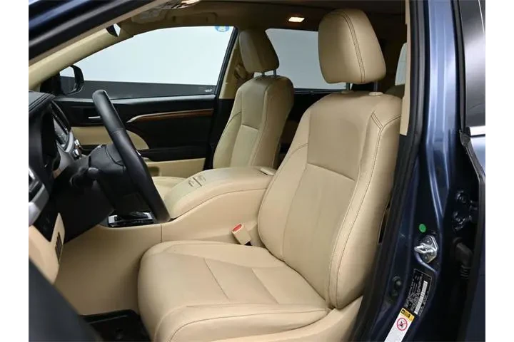 $29500 : Toyota Highlander Hybrid 201 image 9