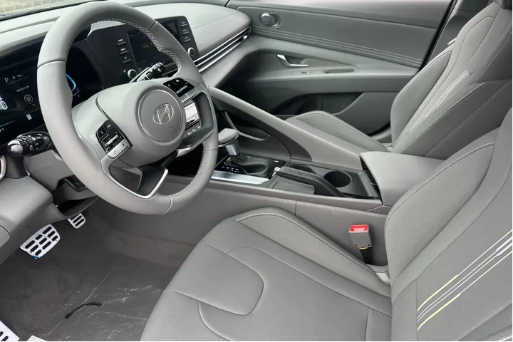 $20990 : Hyundai ELANTRA 2025 SEL Spo image 10