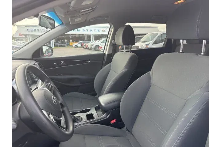$11193 : Kia Sorento 2019 AWD LX 4dr image 10