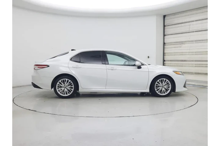 $25998 : Toyota Camry 2020 XLE V6 4dr image 7