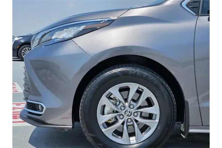 $33433 : Toyota Sienna 2022 XLE 8-Pas image 9