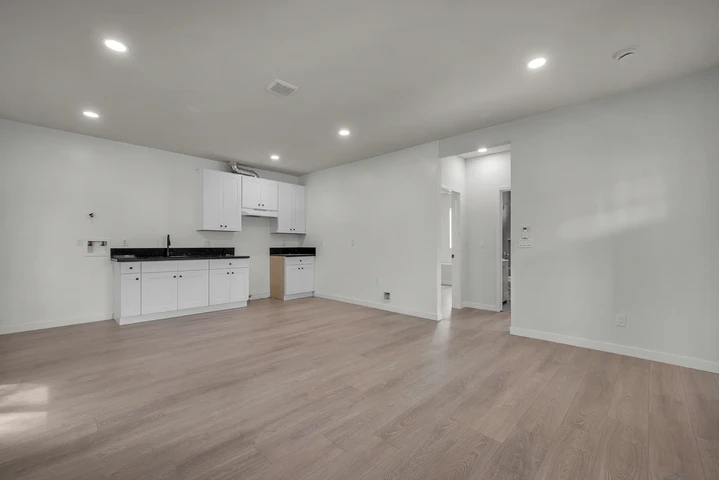 $2800 : RENTO 2BD 1BA APARTAMENTO!!! image 6