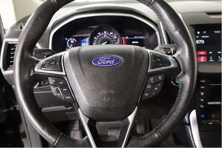 $15441 : Ford Edge 2018 Titanium 4dr image 3