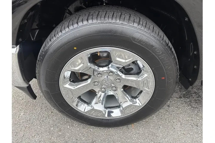 $36388 : Ram 1500 2020 4x2 Laramie 4d image 8