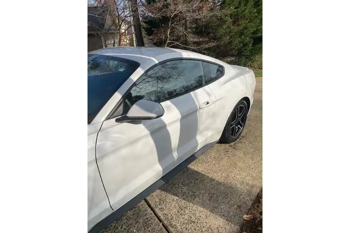 $22399 : Ford Mustang 2019 EcoBoost 2 image 2