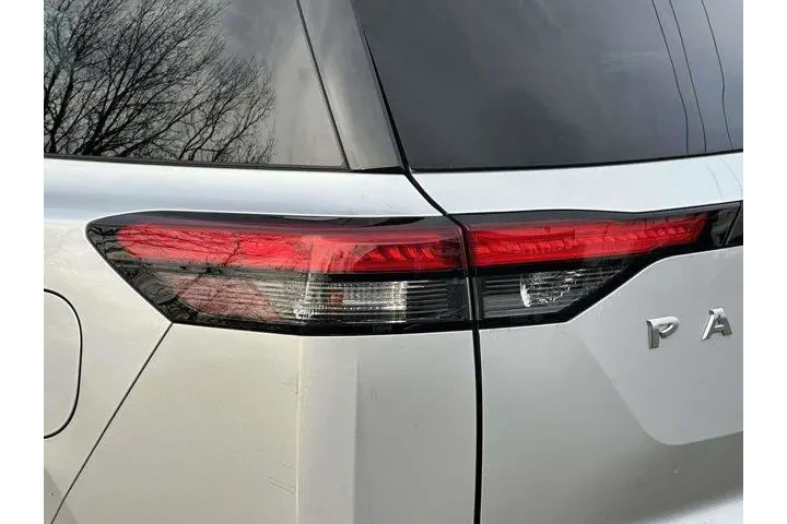 $31995 : Nissan Pathfinder 2023 AWD P image 8