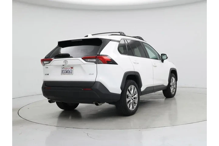 $27998 : Toyota RAV4 2020 XLE Premium image 8