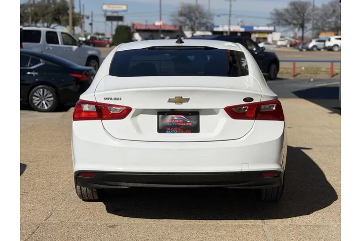 $15999 : 2020 Malibu LS image 8