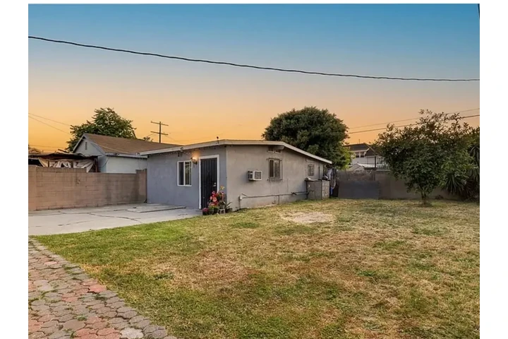 $3800 : Casa 4 rec Los Angeles image 3