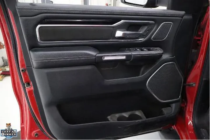 $33943 : Ram 1500 2021 4x4 Laramie 4d image 8