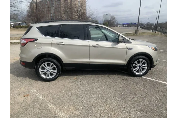$7995 : 2018 Escape SE image 7