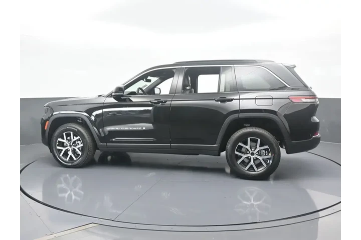 $39631 : Jeep Grand Cherokee 2025 4x2 image 3
