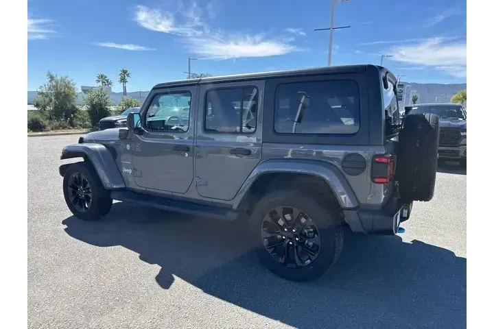 $28998 : Jeep Wrangler 2023 4x4 Sahar image 7