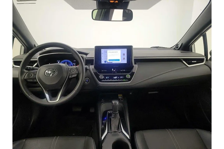 $24998 : Toyota Corolla Hatchback 202 image 9