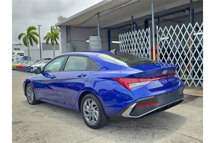 $21990 : Hyundai ELANTRA Hybrid 2024 image 3