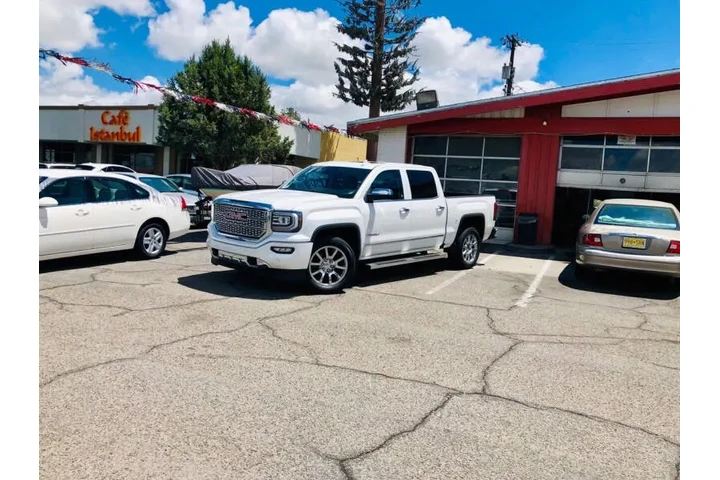 2016 GMC Sierra 1500 Denali image 3