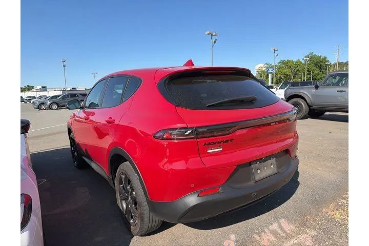 $20992 : Dodge Hornet 2023 AWD GT 4dr image 4