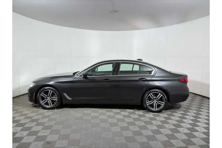 $33943 : BMW 5 Series 2023 AWD 530i x image 2