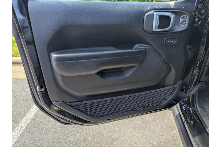 $27000 : Jeep Wrangler Unlimited 2022 image 10