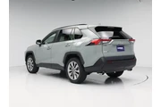 $29998 : Toyota RAV4 2020 XLE Premium thumbnail