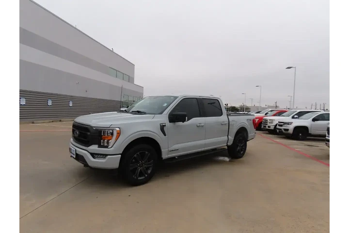 $38999 : Ford F-150 2023 4x4 XLT 4dr image 2