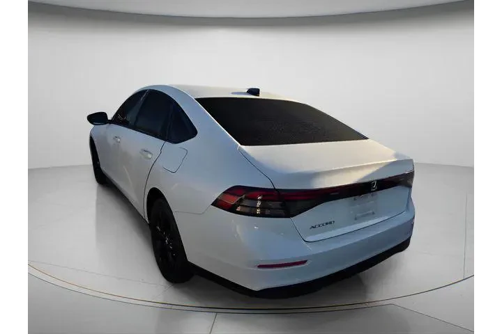 $27591 : Honda Accord 2025 SE 4dr Sed image 5