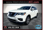 2017 Pathfinder 4x4 SL en Kansas City MO