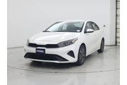 $16998 : Kia Forte 2023 LXS 4dr Sedan thumbnail