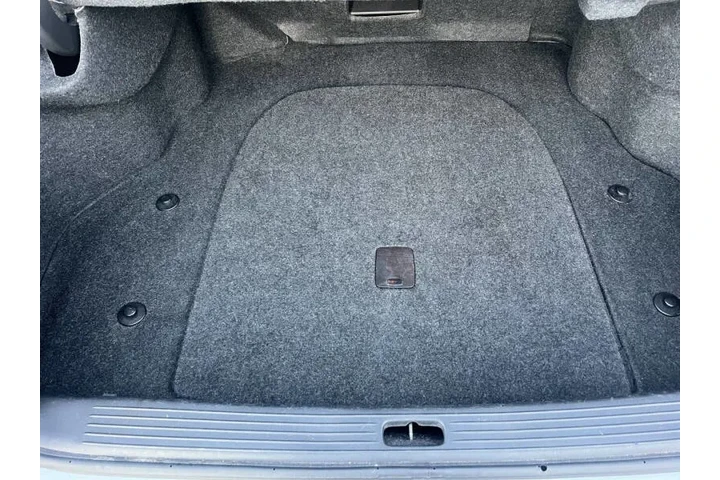 $6000 : 2005 DeVille image 10