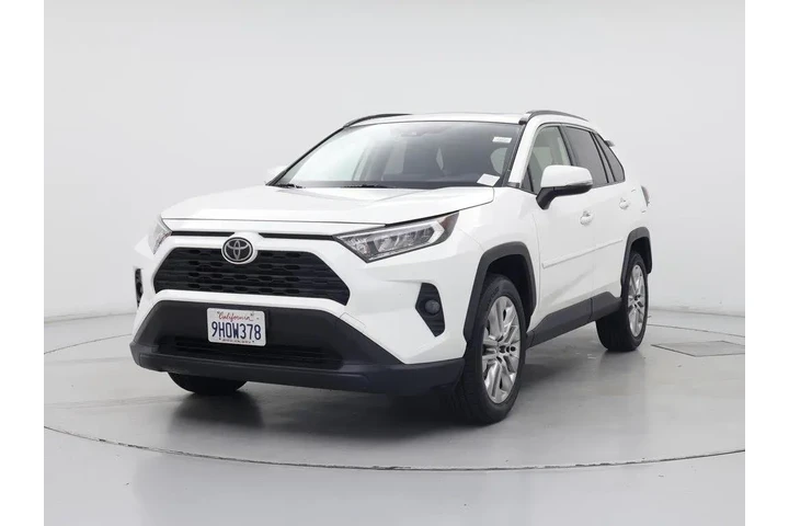 $27998 : Toyota RAV4 2020 XLE Premium image 4