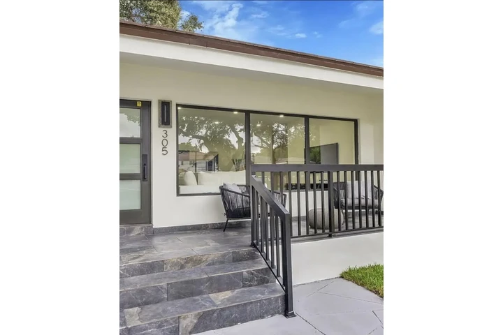 $1500 : HOUSE FOR RENT image 2