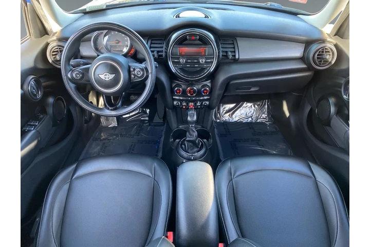 $10189 : MINI Hardtop 4 Door 2016 Coo image 10