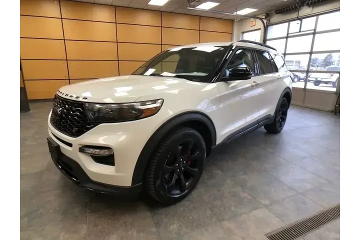 $27988 : Ford Explorer 2021 AWD ST 4d image 3