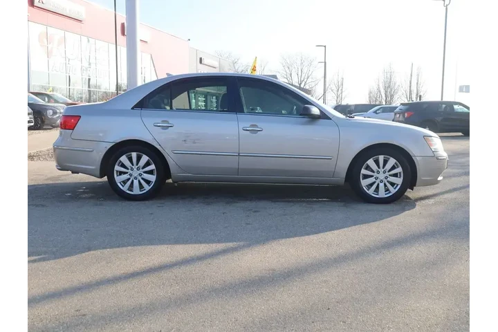$4977 : Hyundai SONATA 2009 Limited image 9