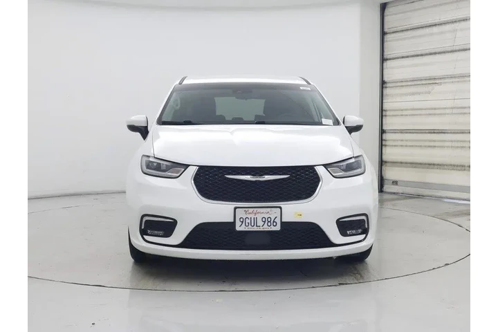 $32998 : Chrysler Pacifica Plug-In Hy image 5