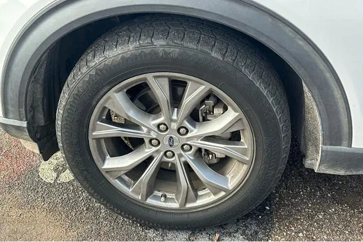 $22995 : Ford Explorer 2021 AWD Limit image 6