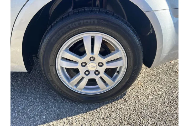 $4495 : 2014 Sonic LT Auto image 10