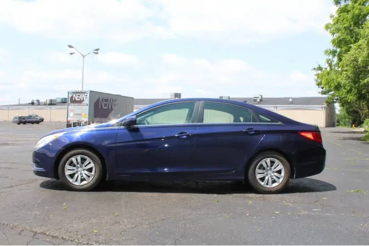 2011 Sonata GLS image 5