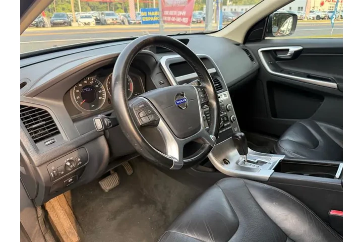$7999 : 2011 XC60 image 8