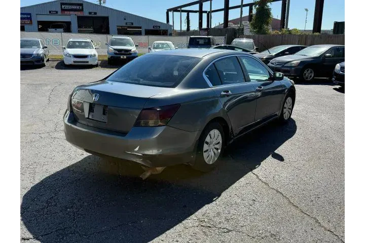 $6399 : Honda Accord 2009 LX 4dr Sed image 3