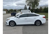 $11990 : 2017 Sonata Limited thumbnail