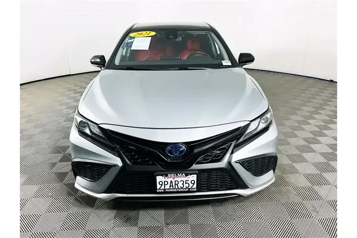 $25400 : Toyota Camry Hybrid 2021 XSE image 2