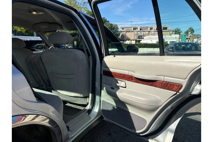 2002 Grand Marquis GS image 10