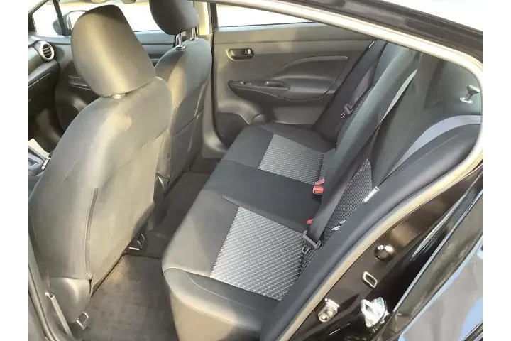 $21950 : Nissan Versa 2024 S 4dr Seda image 9