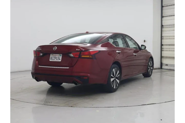 $16998 : Nissan Altima 2022 2.5 SV 4d image 8