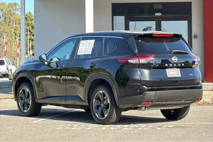 $21990 : Nissan Rogue 2024 SV 4dr Cro image 6