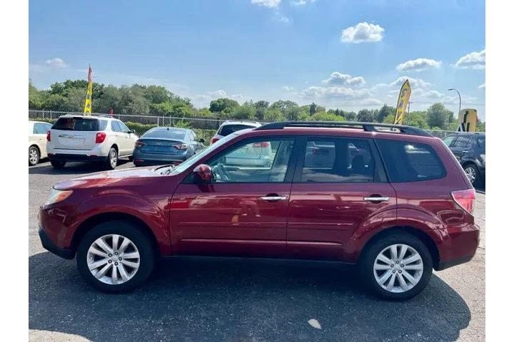 $10300 : 2012 Forester 2.5X Limited image 9