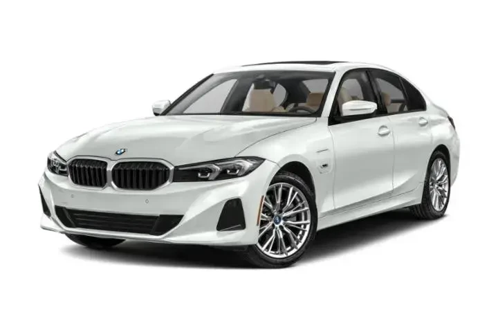 $34373 : BMW 3 Series 2024 330e 4dr S image 2