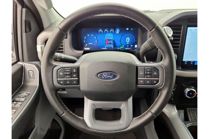 $37998 : Ford F-150 2024 4x4 XLT 4dr image 10